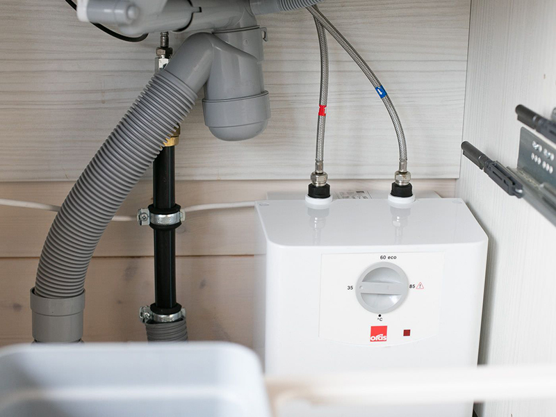 2. Installera Byta Varmvattenberedare.jpg